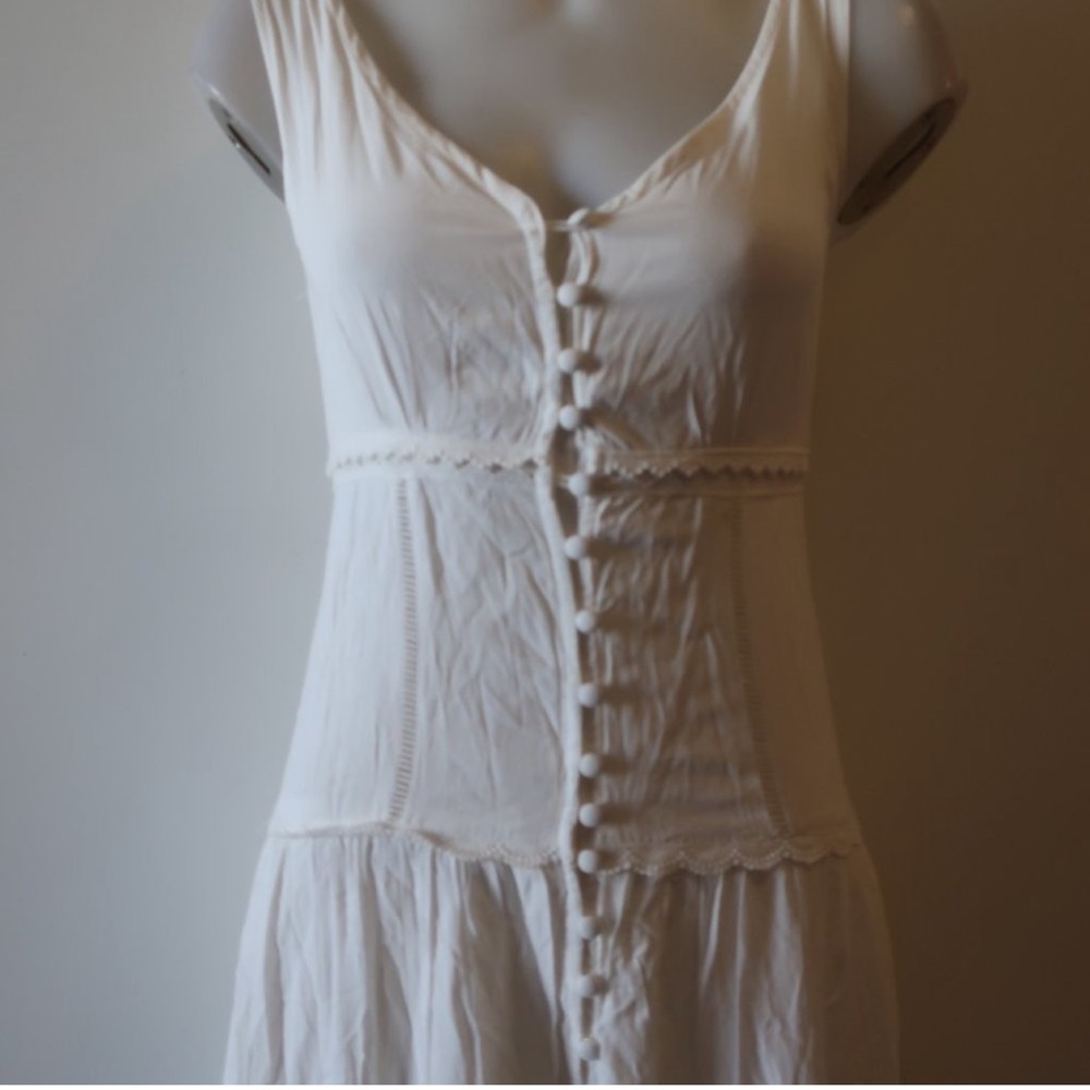 NWOT Chicwish White Midi Dress - Picture 7 of 9